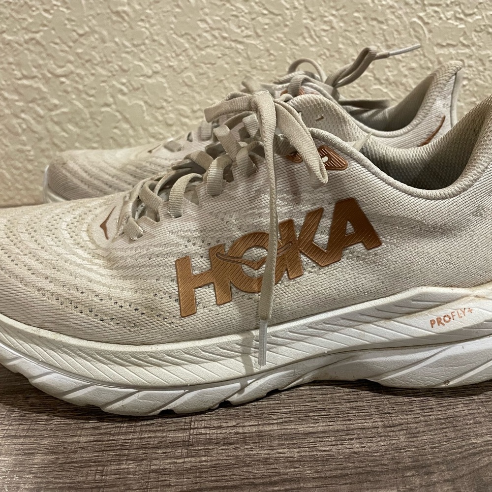 Women’s Hoka Running Shoes Size 7.5